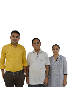 ahemdabad-staff-pic1